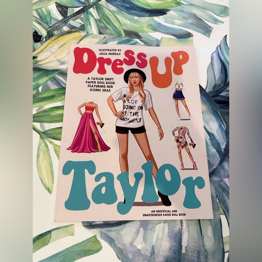 Taylor Swift paper doll book NWT